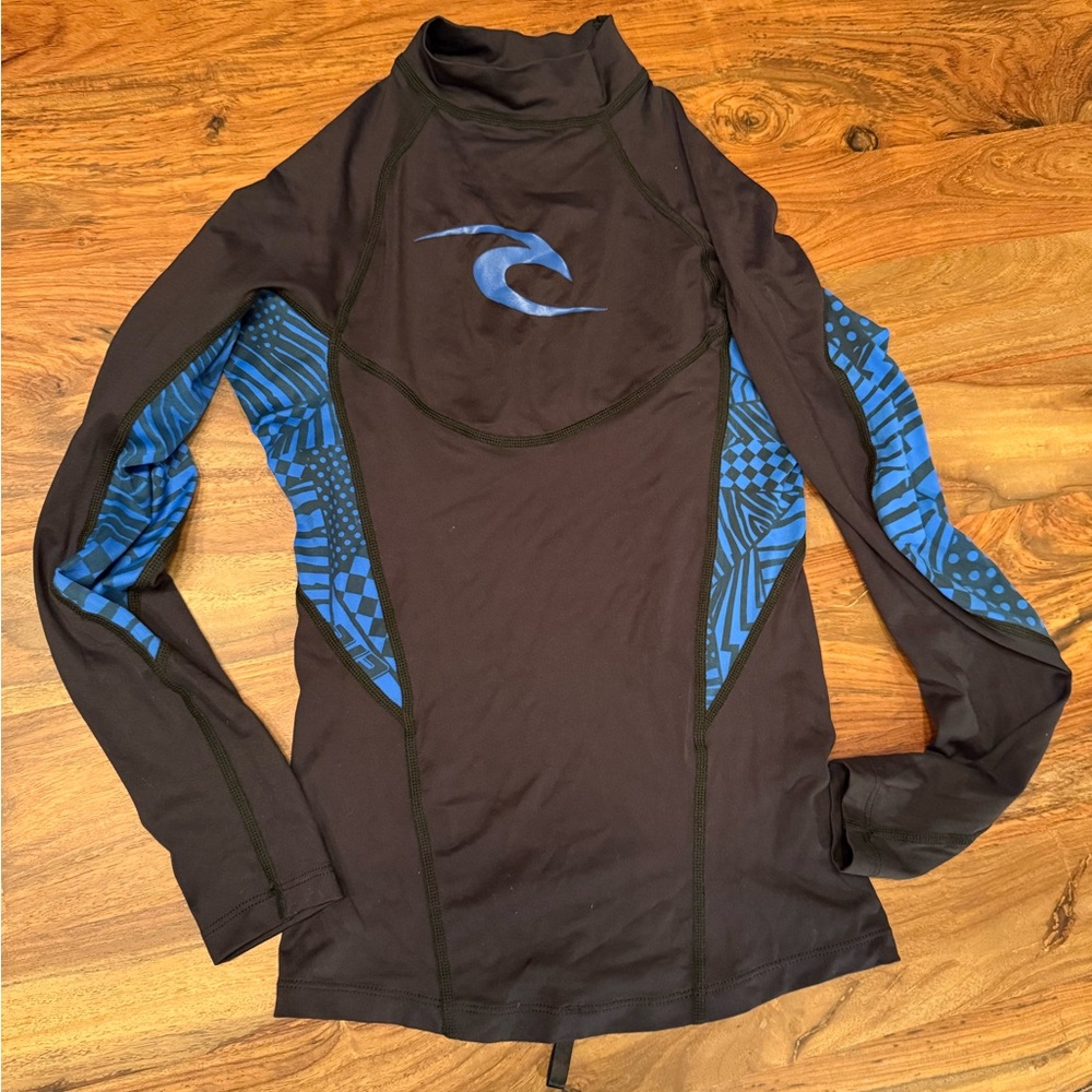 Rip Curl Women's Black and Blue Rash Guard